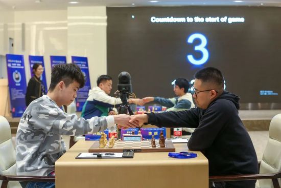 亚洲美腿丝袜综合一区