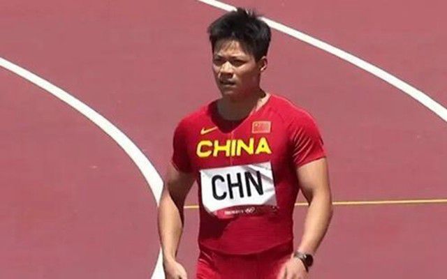 黑丝女啪啪